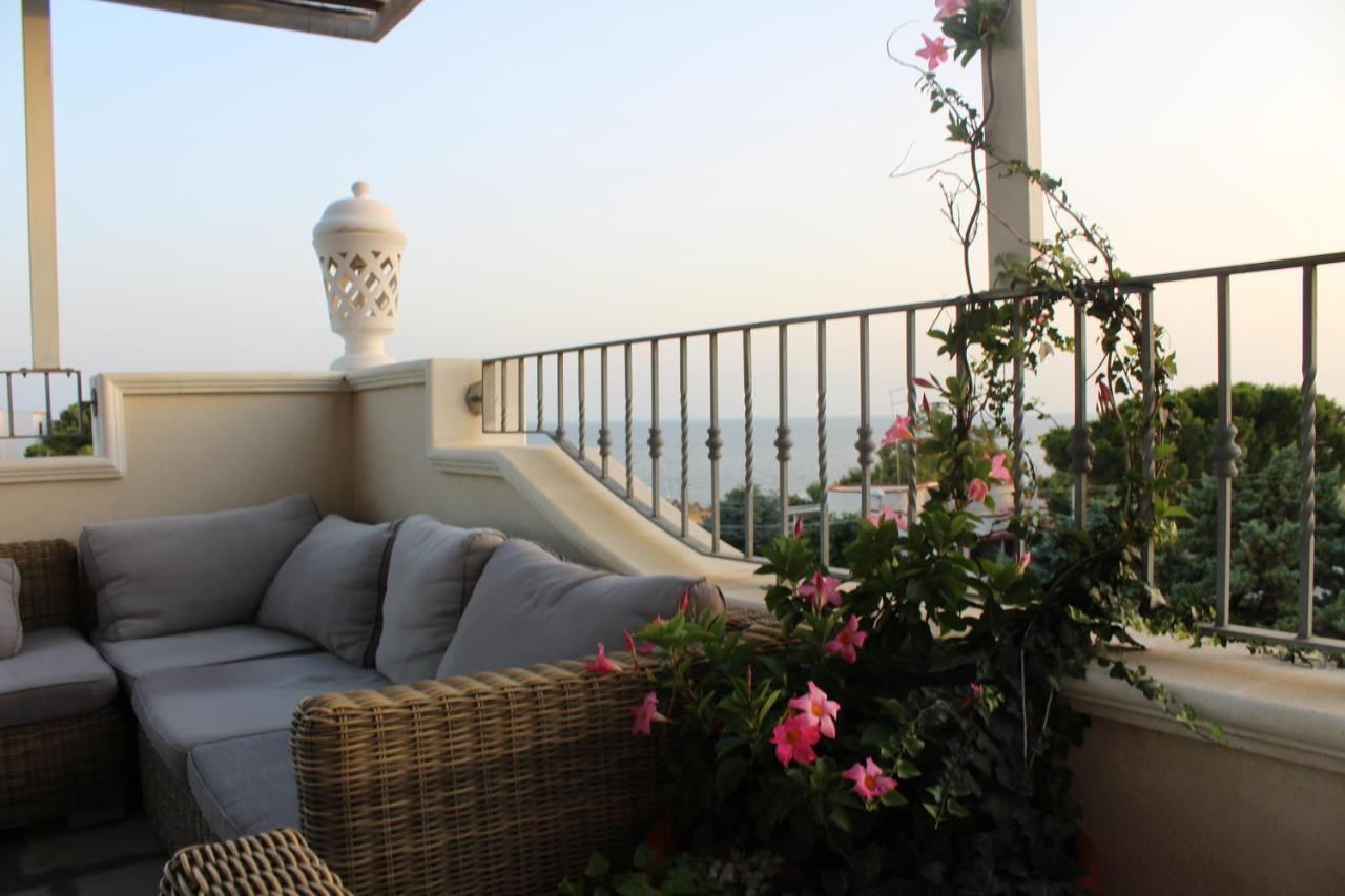 Casa Mita Bed & Breakfast Pulsano Bagian luar foto