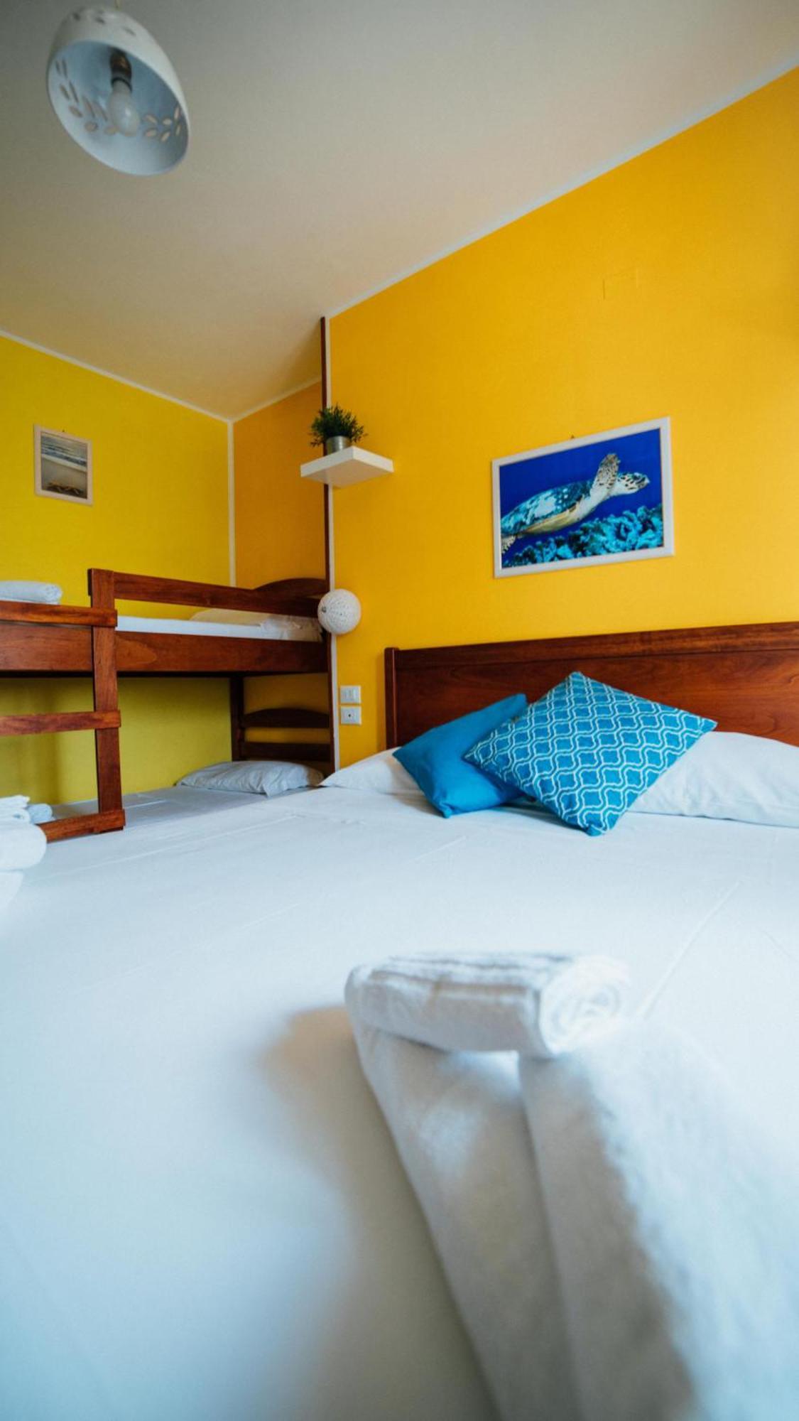 Casa Mita Bed & Breakfast Pulsano Bagian luar foto
