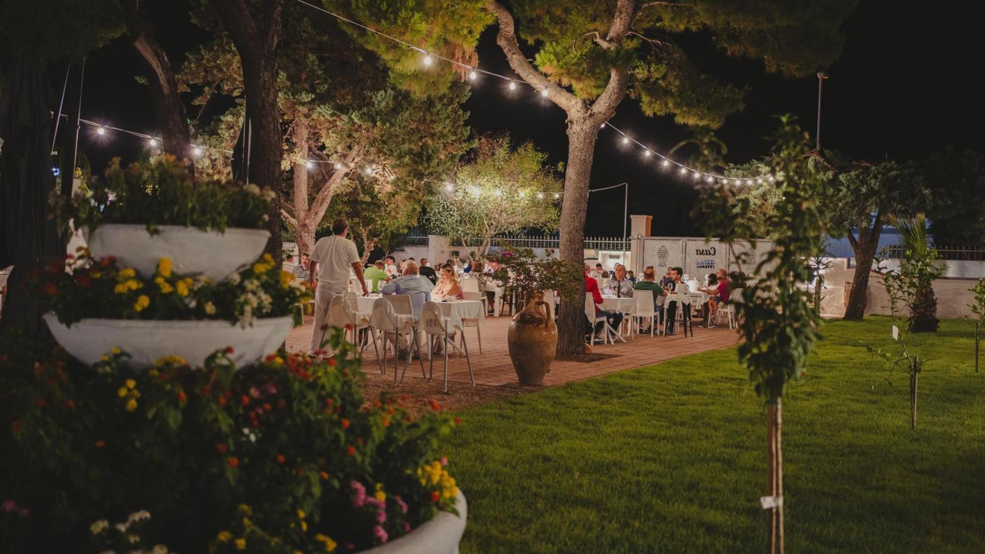 Casa Mita Bed & Breakfast Pulsano Bagian luar foto